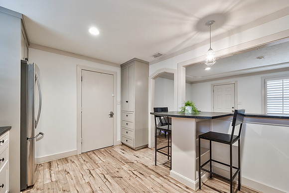 8418SummitST-16
