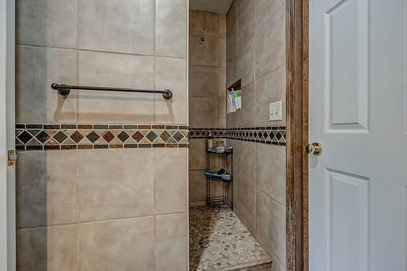 22402McIntyreRD-27
