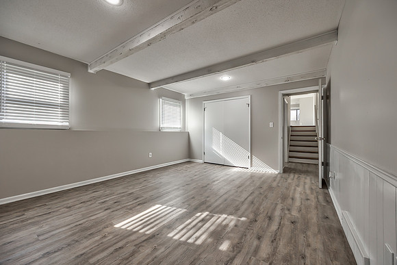 8940NallAve-30