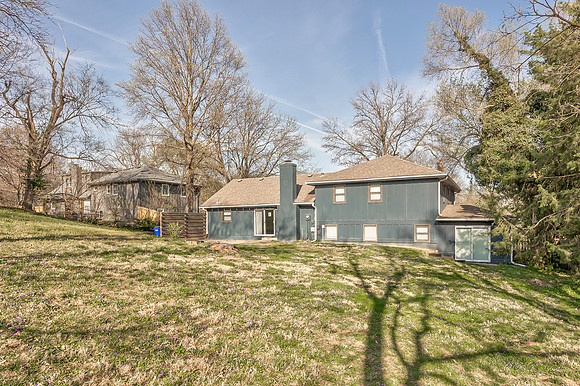 8940NallAve-44
