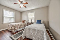 8425Boone-6
