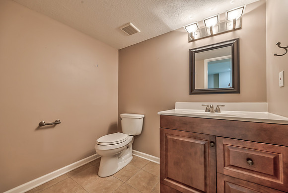 16164LindenST-22