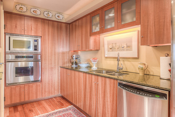 121W49ST2003-7