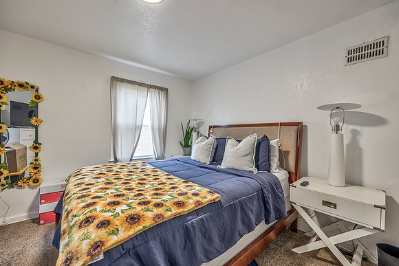 2532WPaseoBlvd-16