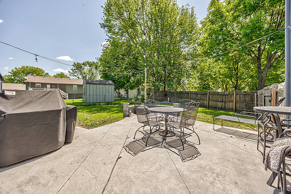 1802WParkCT-19