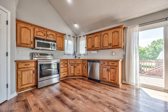 605NWinwoodTR-14