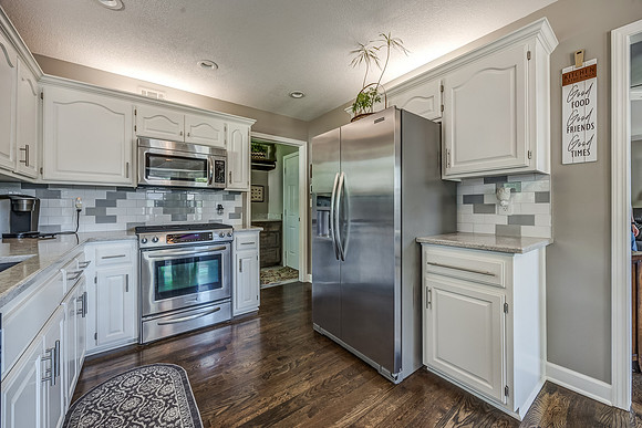803SWRockhillDr-21