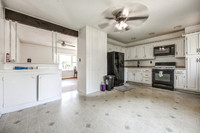 8266TauromeeAve-6