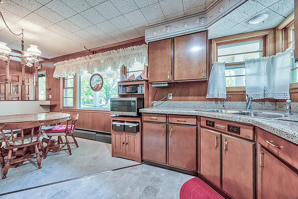 1020SDelawareST-9