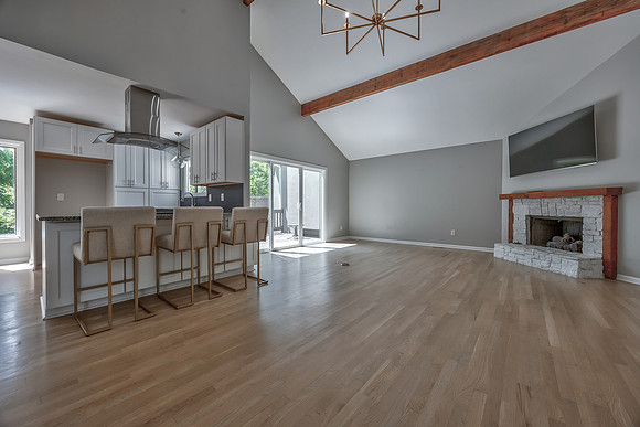 10781OakmontST-8