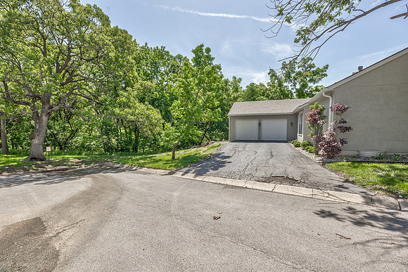 10781OakmontST-2