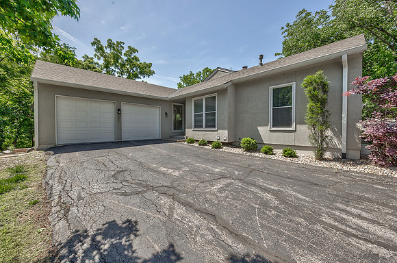 10781OakmontST-7