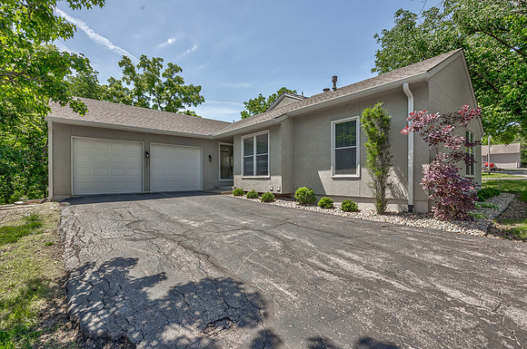 10781OakmontST-3