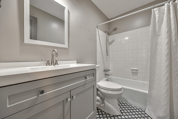 10781OakmontST-17