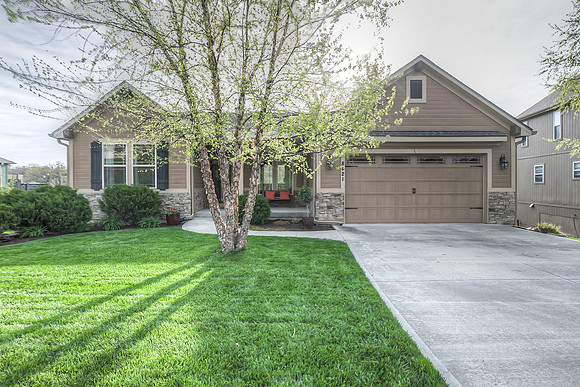 8421PrimroseSt-1