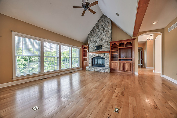 17620MillwoodRD-33