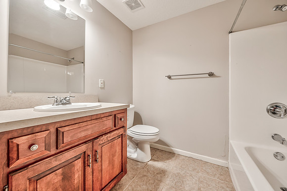 17620MillwoodRD-59