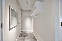 1421MartwayCir-4