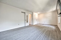 1421MartwayCir-19