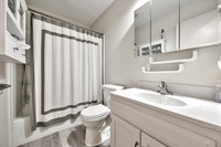 1421MartwayCir-17