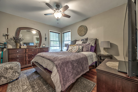 6810HawthorneAve-12