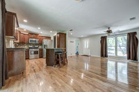 1300NLeeviewDR-6