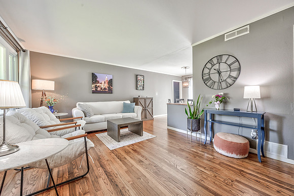 7101MapleST-9