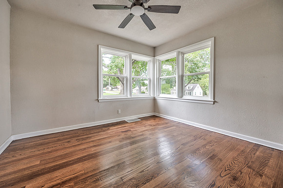 5200MiamiAve-12