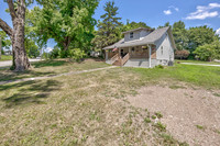 512 E Lexington ST