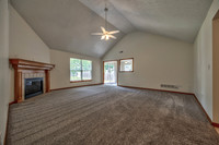 702SWHillsideCT-5