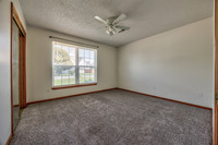 702SWHillsideCT-20