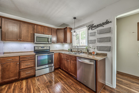 24853Linwood-6