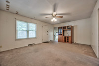 421WInsleyAve-12