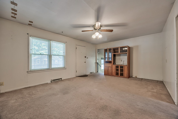 421WInsleyAve-12