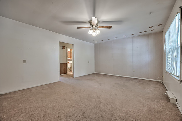 421WInsleyAve-13