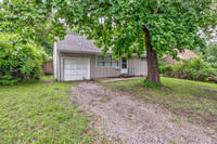 8306CorringtonAve-4