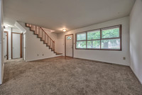 8306CorringtonAve-7