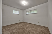 8306CorringtonAve-16