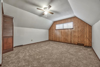 8306CorringtonAve-18