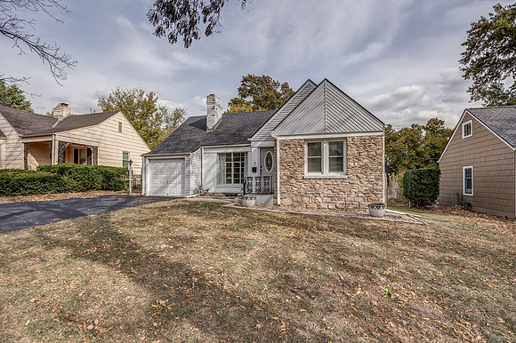 5617RoeBlvd-29