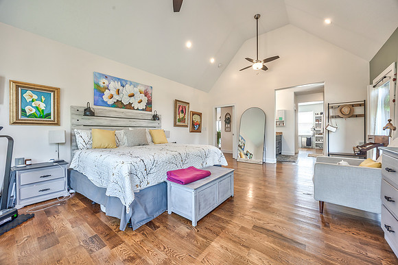 26030HospitalDR-24