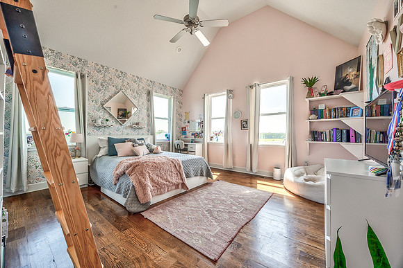 26030HospitalDR-39