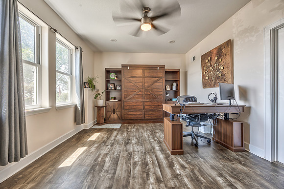 26030HospitalDR-44