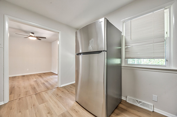 10820W49ST-11