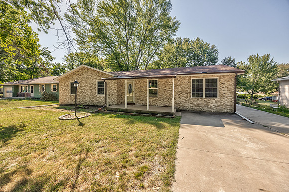 1627EGlennDR-2
