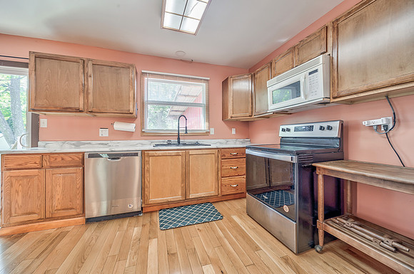 1627EGlennDR-7