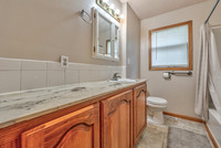 1627EGlennDR-14
