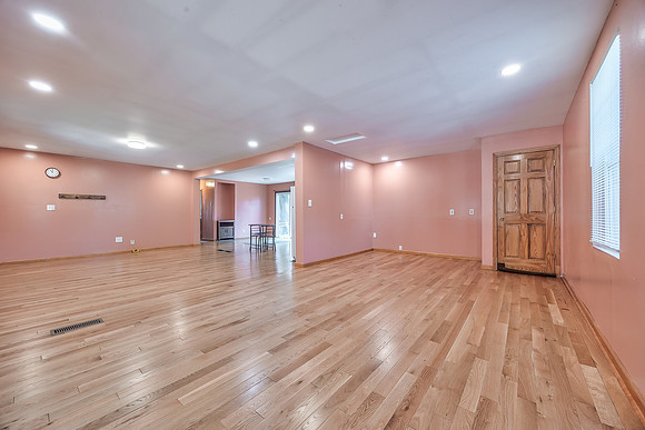 1627EGlennDR-10