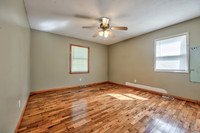 1627EGlennDR-11