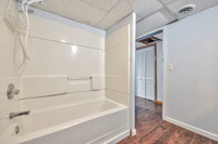 1627EGlennDR-20